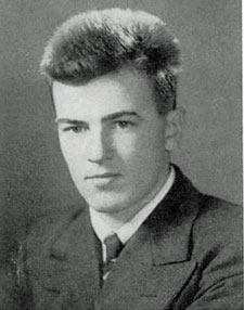 T/4 Wayne E Kenneson