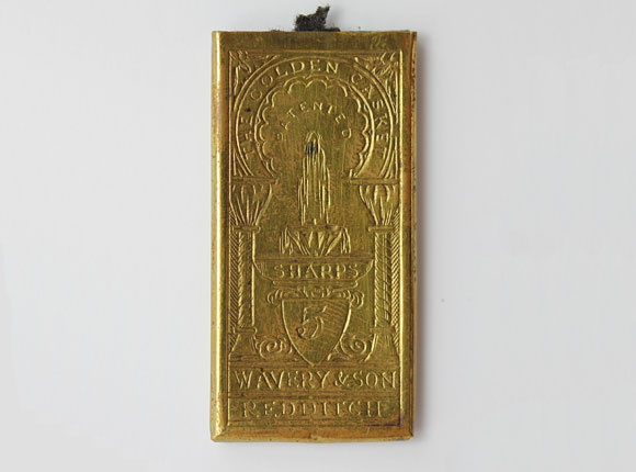 Golden Casket 
Fountain needle case
